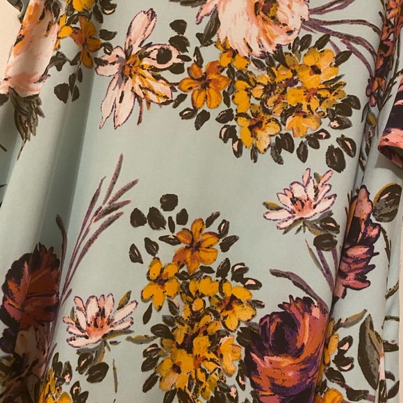 Floral Dream Dress with Pockets - Picture 2 of 3